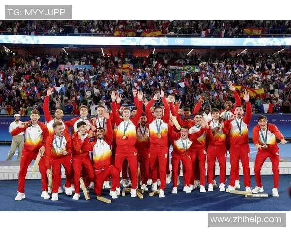 西班牙足球历史十大中场球星盘点及其辉煌成就解析